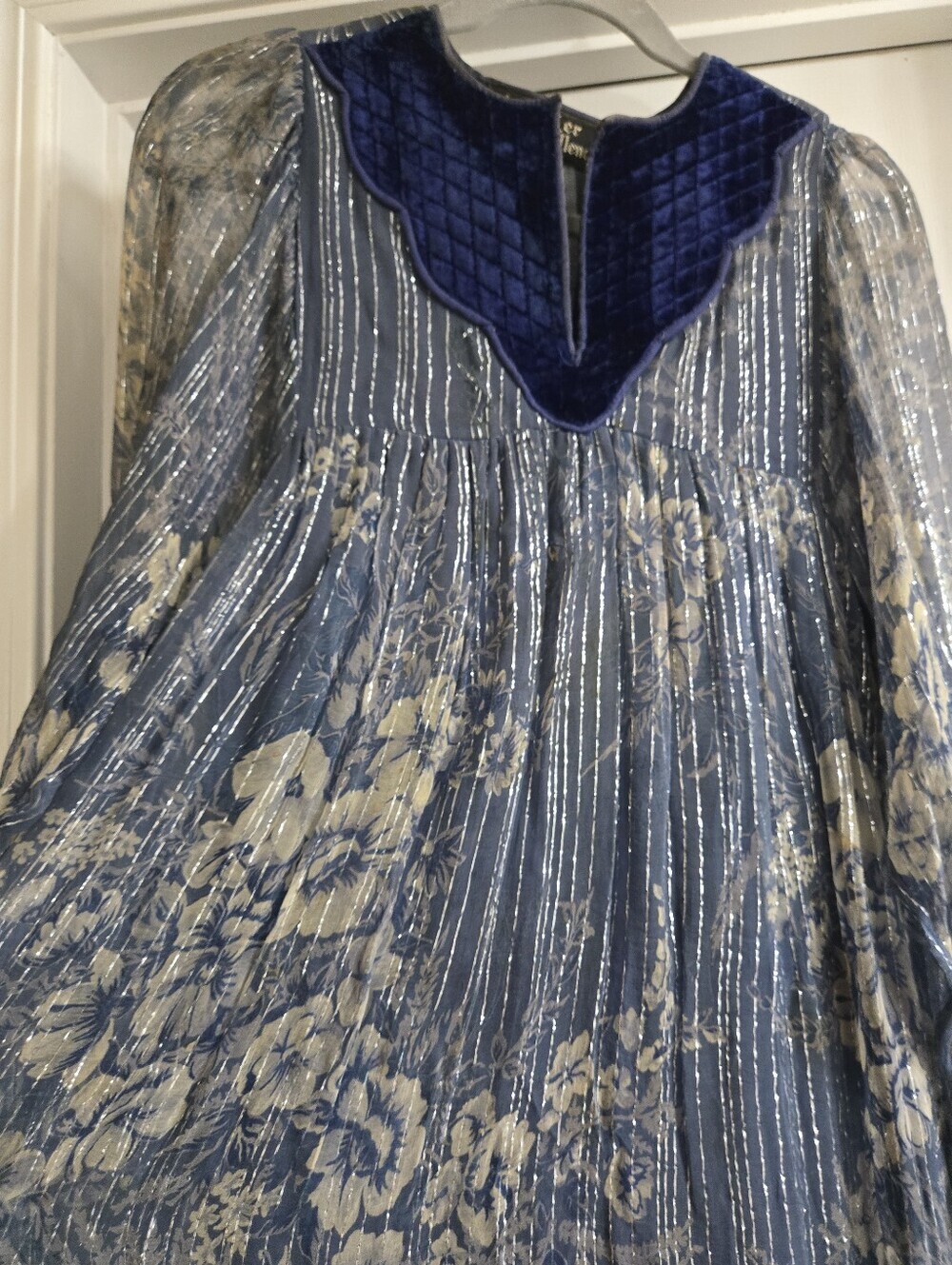 RARE Vintage 1970s Her Excellency Dress Navy/Gold Velvet Neck and Sleeves Size S - Picture 7 of 10
